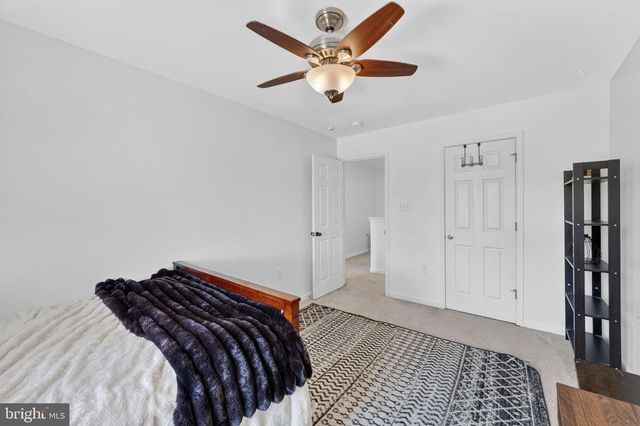 195 HUGHS RD, Charles Town, WV 25414