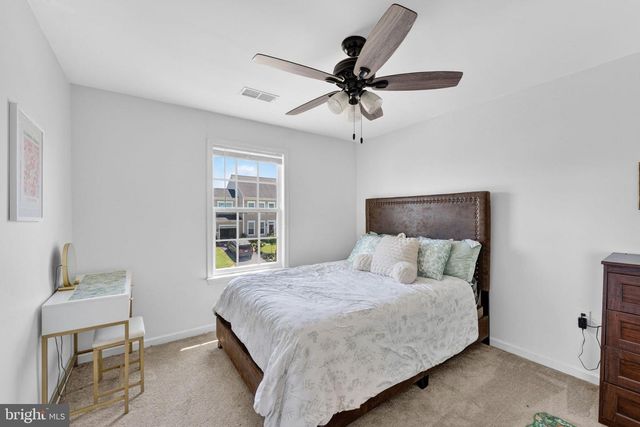 195 HUGHS RD, Charles Town, WV 25414