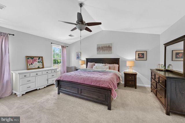 195 HUGHS RD, Charles Town, WV 25414