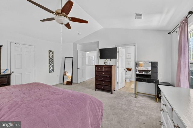195 HUGHS RD, Charles Town, WV 25414