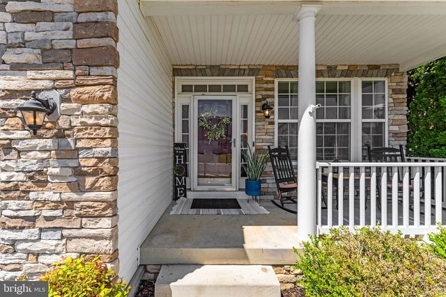 195 HUGHS RD, Charles Town, WV 25414
