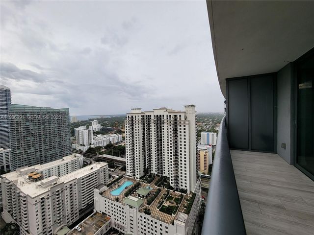 45 SW 9th St 3404, Miami, FL 33130