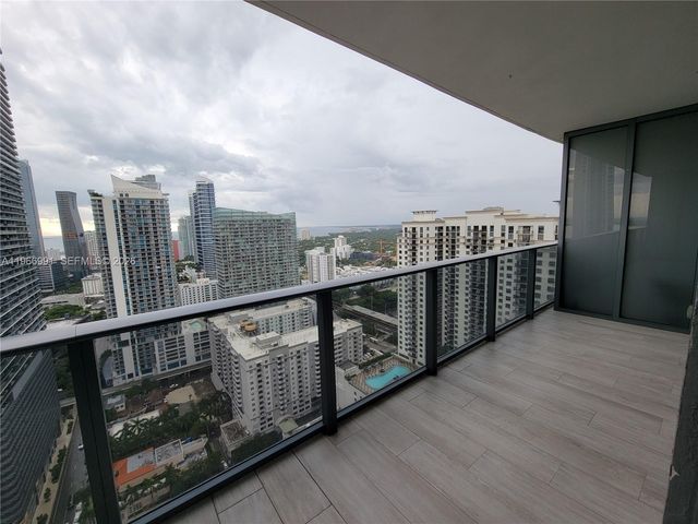 45 SW 9th St 3404, Miami, FL 33130