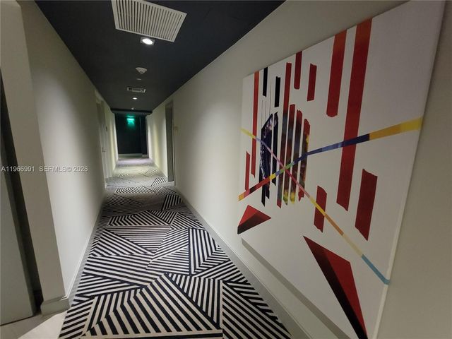 45 SW 9th St 3404, Miami, FL 33130