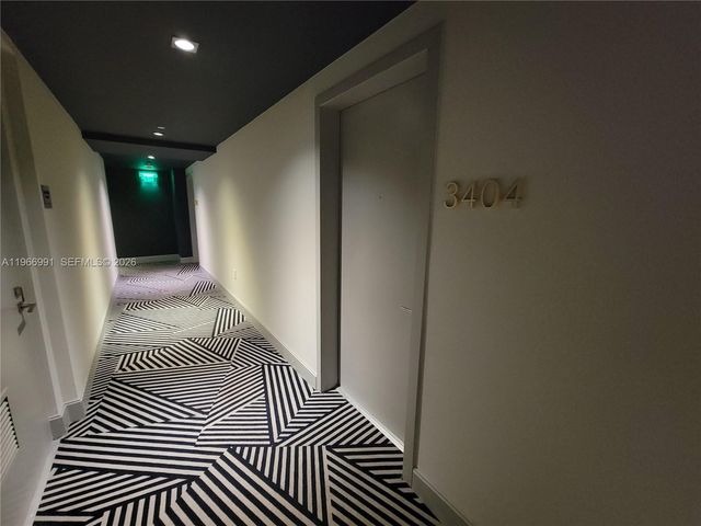 45 SW 9th St 3404, Miami, FL 33130