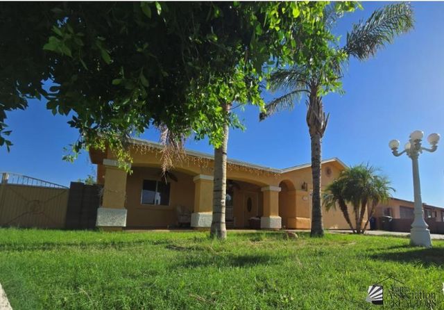 4233 W 21 Pl, Yuma, AZ 85364
