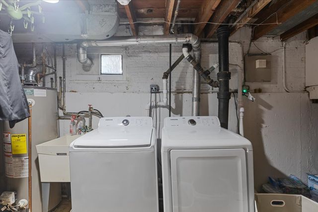 7350 N Tripp Avenue, Lincolnwood, IL 60712