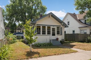 846 Charles Avenue, Saint Paul, MN 55104
