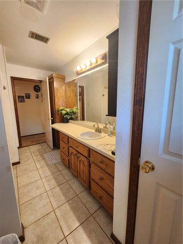 701 Hamilton Cove, Russellville, AR 72802