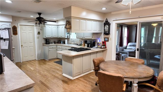701 Hamilton Cove, Russellville, AR 72802