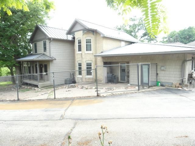 W9400 McMahon Rd, Portage, WI 53901