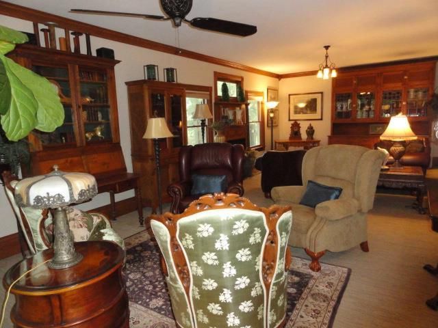 W9400 McMahon Rd, Portage, WI 53901