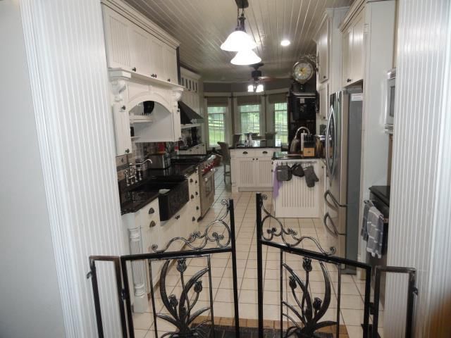 W9400 McMahon Rd, Portage, WI 53901