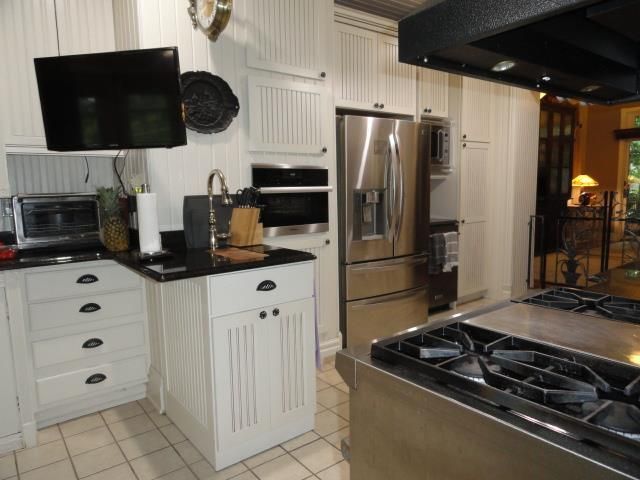 W9400 McMahon Rd, Portage, WI 53901