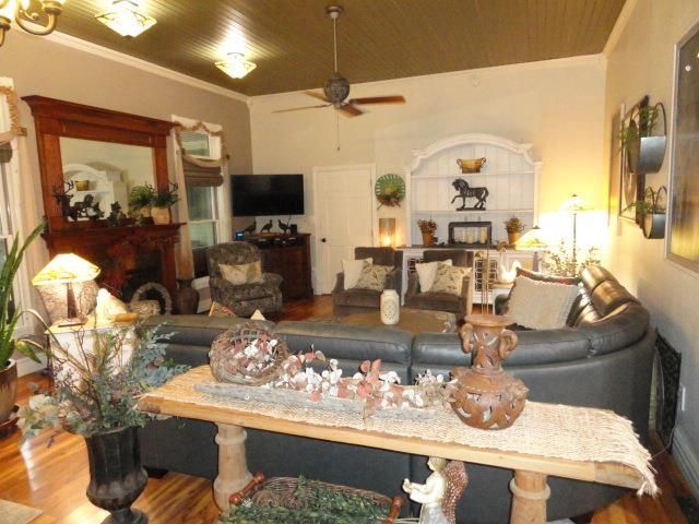 W9400 McMahon Rd, Portage, WI 53901