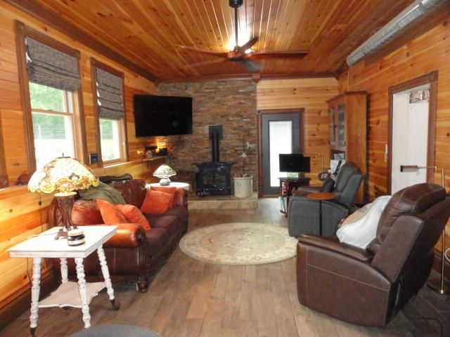 W9400 McMahon Rd, Portage, WI 53901