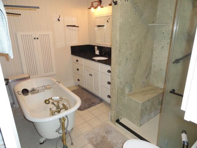 W9400 McMahon Rd, Portage, WI 53901