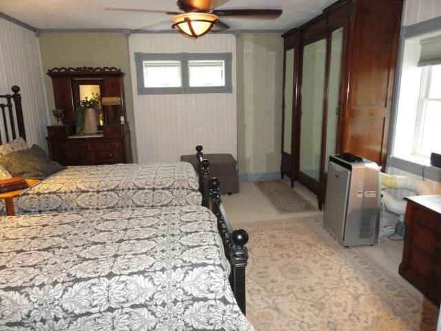 W9400 McMahon Rd, Portage, WI 53901