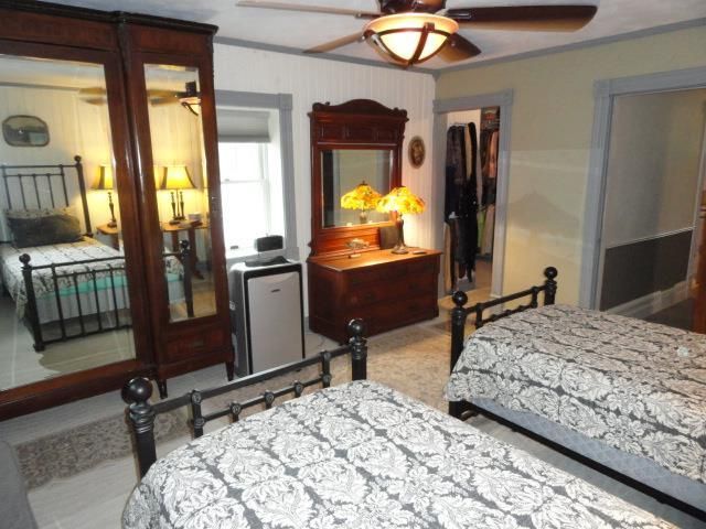 W9400 McMahon Rd, Portage, WI 53901