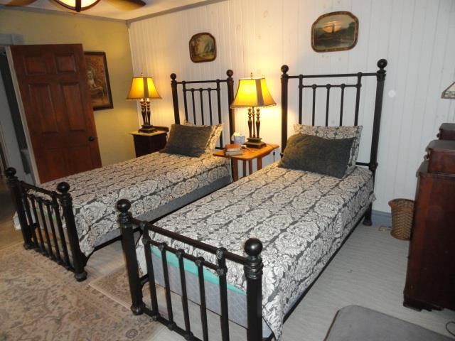 W9400 McMahon Rd, Portage, WI 53901