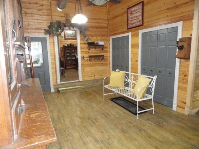 W9400 McMahon Rd, Portage, WI 53901