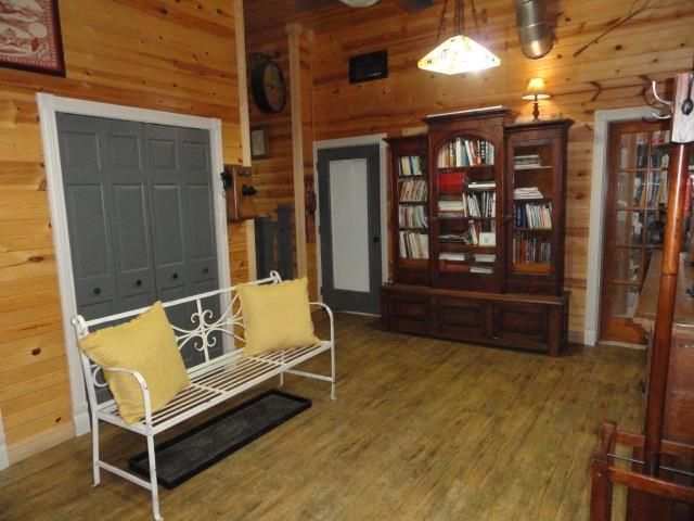 W9400 McMahon Rd, Portage, WI 53901