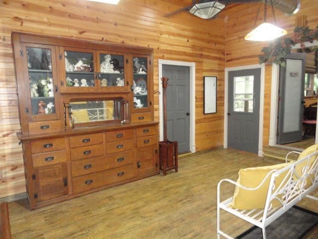 W9400 McMahon Rd, Portage, WI 53901