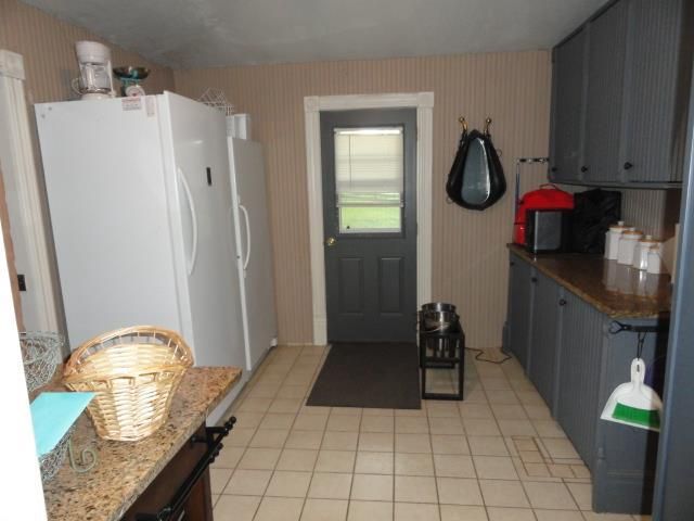 W9400 McMahon Rd, Portage, WI 53901