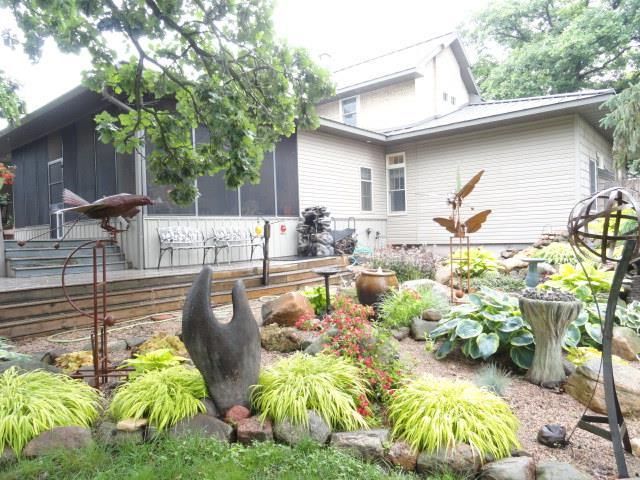 W9400 McMahon Rd, Portage, WI 53901