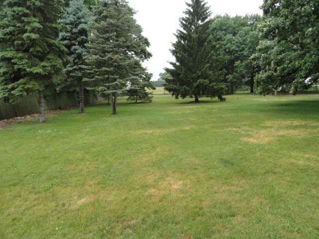 W9400 McMahon Rd, Portage, WI 53901