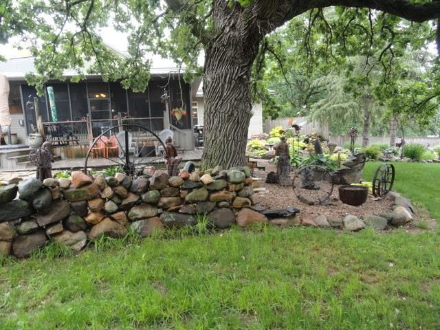 W9400 McMahon Rd, Portage, WI 53901