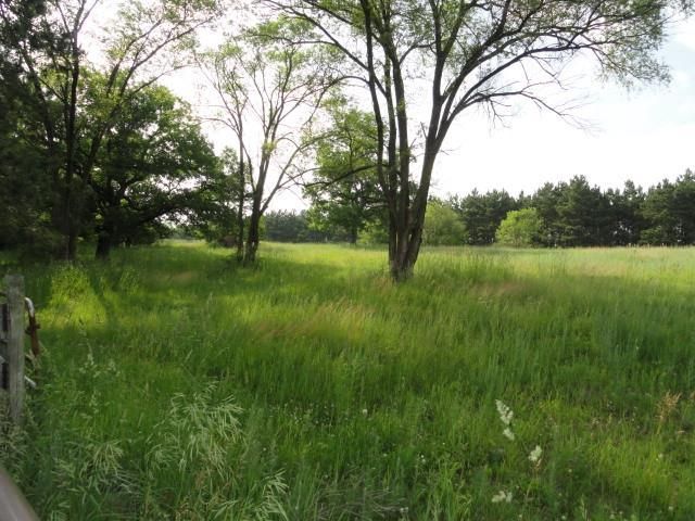 W9400 McMahon Rd, Portage, WI 53901
