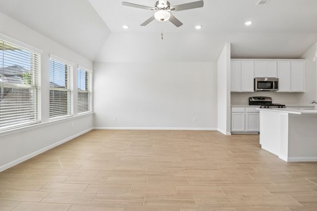 7424 Sunset Valley Lane, Denton, TX 76259