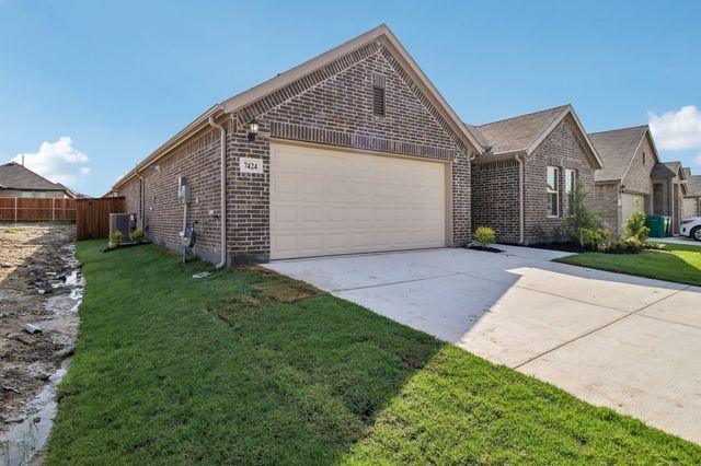 7424 Sunset Valley Lane, Denton, TX 76259