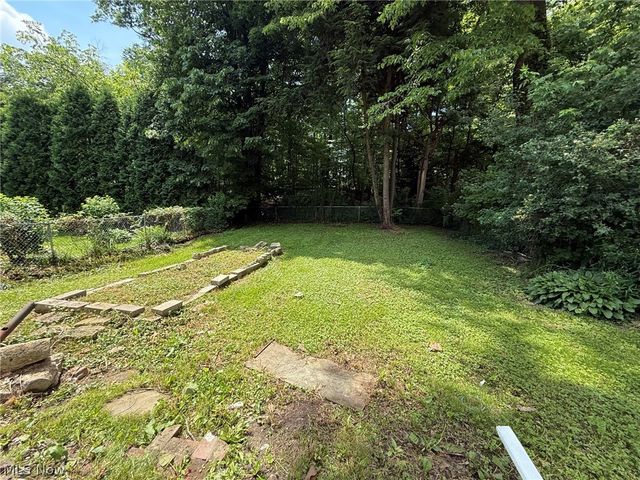 145 Homestead Drive, Boardman, OH 44512