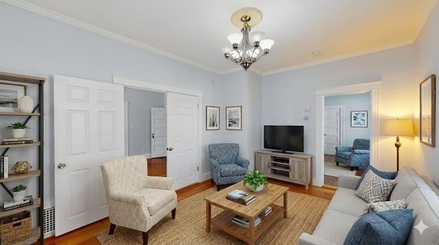 10 Porter 1, Salem, MA 01970