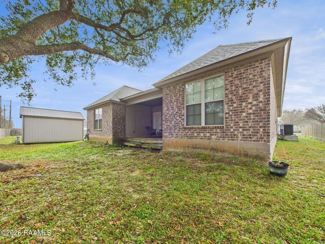 307 & 305 Oakview Drive, Broussard, LA 70518