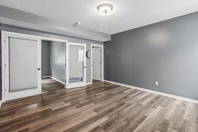 1220 E 38th Street, Des Moines, IA 50317