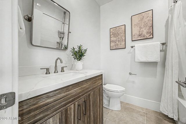 137 E HEARNE Way, Gilbert, AZ 85234