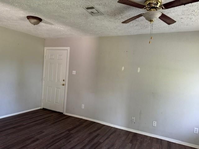 1208 Glendale Street, Dayton, TX 77535
