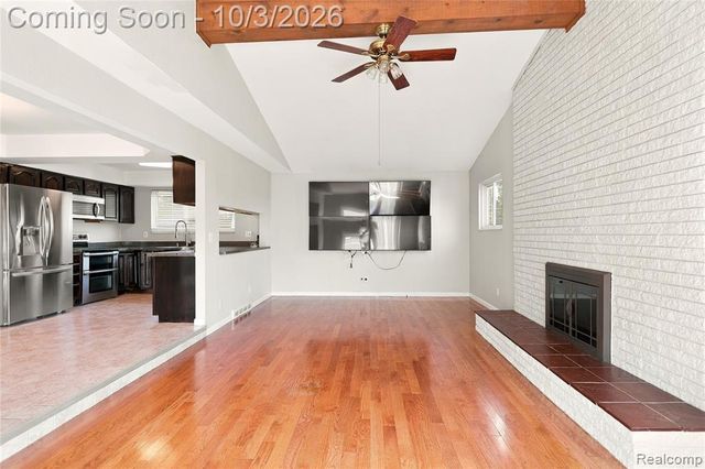 37718 Douglas Court, Sterling Heights, MI 48310