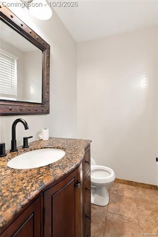 37718 Douglas Court, Sterling Heights, MI 48310