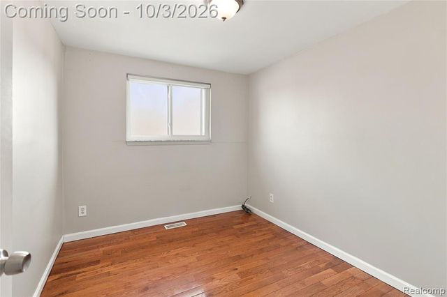37718 Douglas Court, Sterling Heights, MI 48310