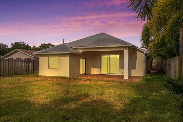 17735 CARVER Avenue, Jupiter, FL 33458