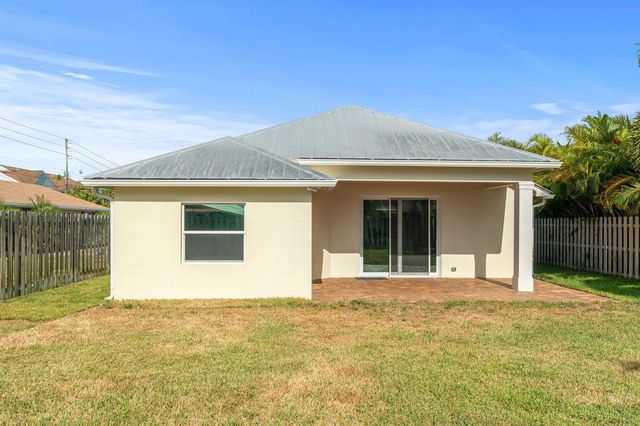 17735 CARVER Avenue, Jupiter, FL 33458