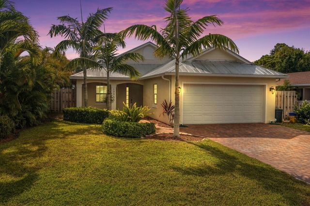 17735 CARVER Avenue, Jupiter, FL 33458