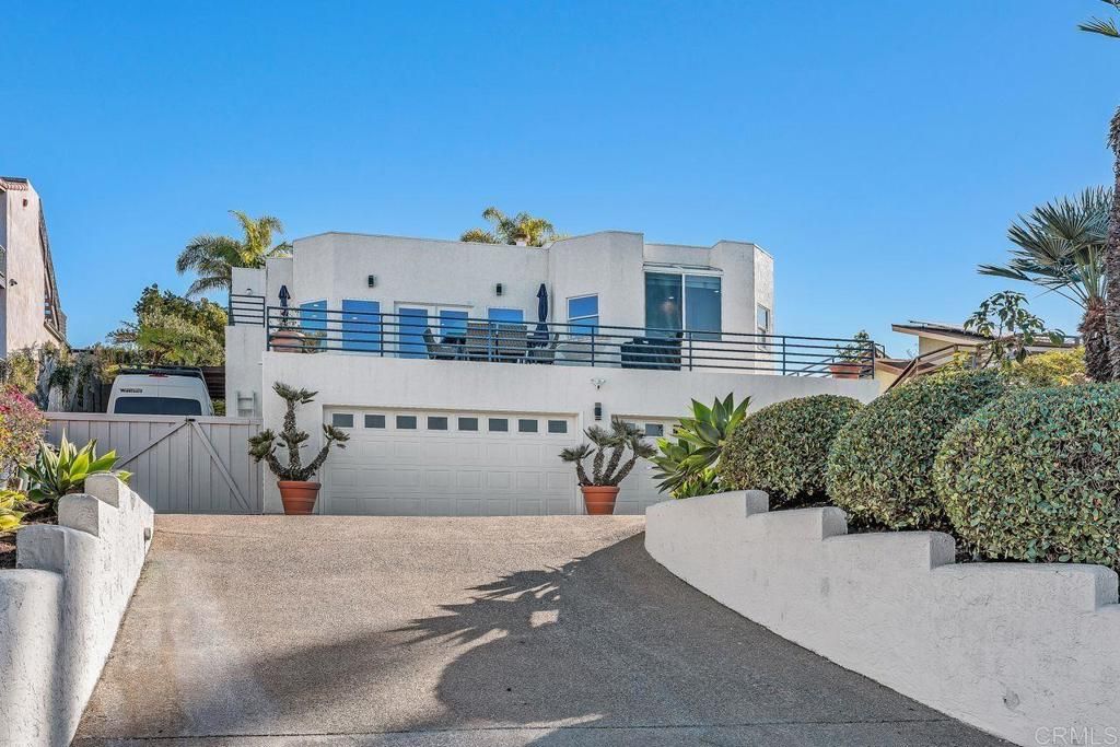 Image 45 of property listing at 612 Barbara Avenue, Solana Beach, CA 92075