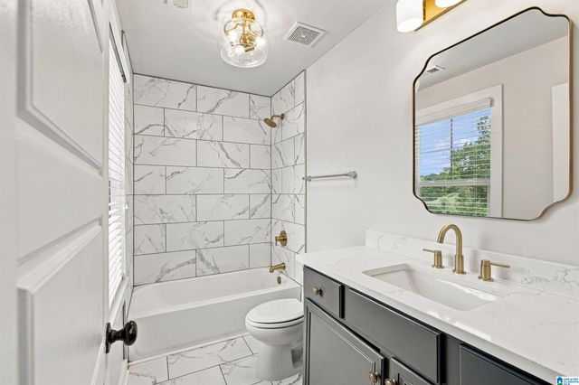 435 LAKE RIDGE DRIVE, Trussville, AL 35173