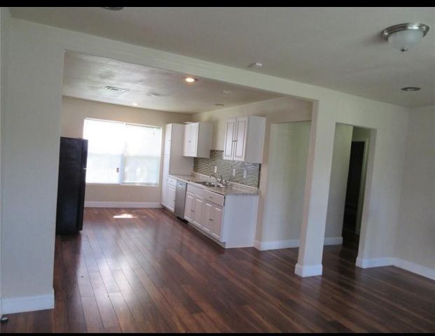 10601 Murr Way, Houston, TX 77048