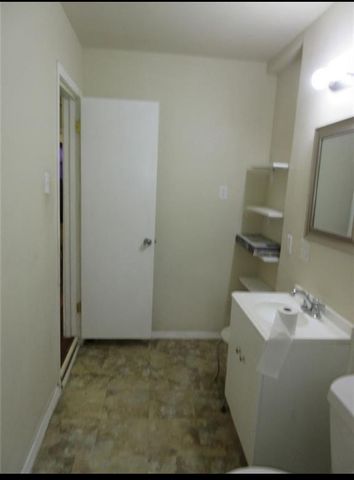 10601 Murr Way, Houston, TX 77048